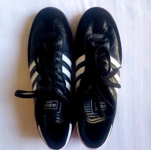 ADIDAS MEN'S SAMBA CLASSIC.